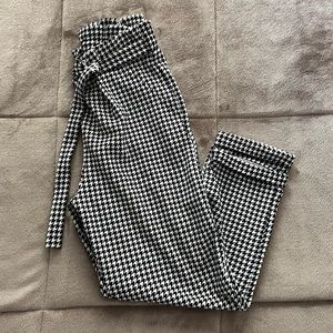 Houndstooth Crop Pants